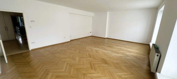 3-salle Appartement à Wiener Neustadt, Austria No. 142399 3
