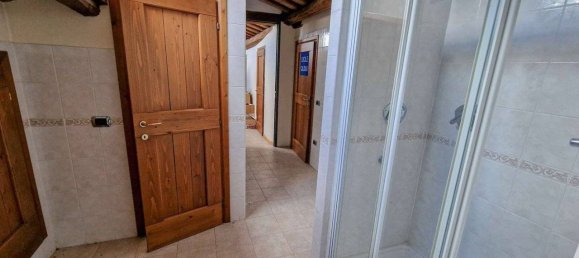 5 rooms Building in Sant'Angelo in Vado, Italy No. 65788 27