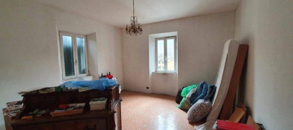 5 rooms Apartment in Perugia, Italy No. 172599 12
