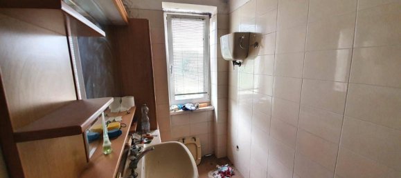 5 rooms Apartment in Perugia, Italy No. 172599 15