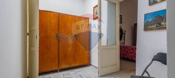 9-salle Maison à Bari, Italy No. 90272 12