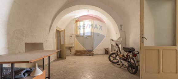 9-salle Maison à Bari, Italy No. 90272 8