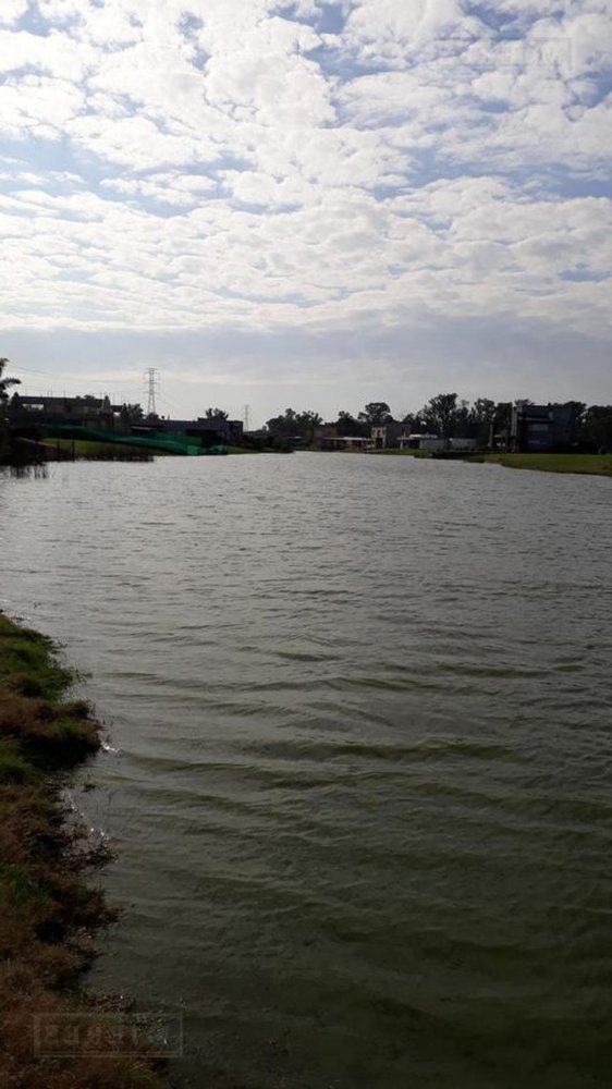 Terreno en Escobar, Argentina No. 46229