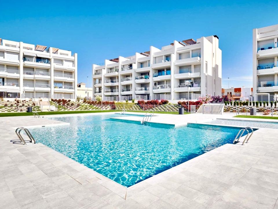 2 bedrooms Penthouse in Alicante, Spain No. 176235