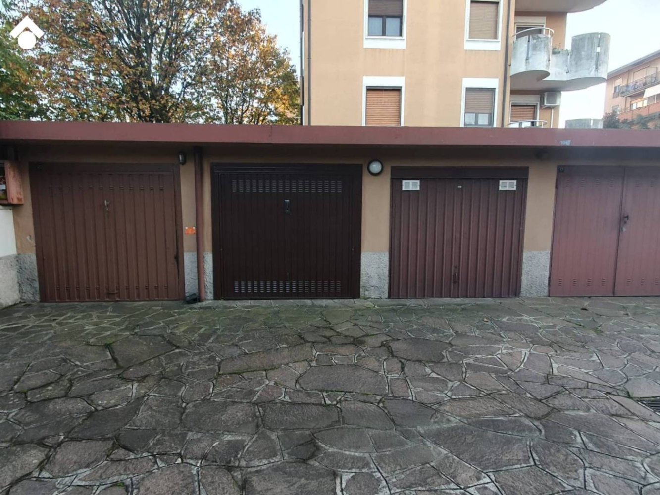 Garage à Cornaredo, Italy 13m² No. 89032