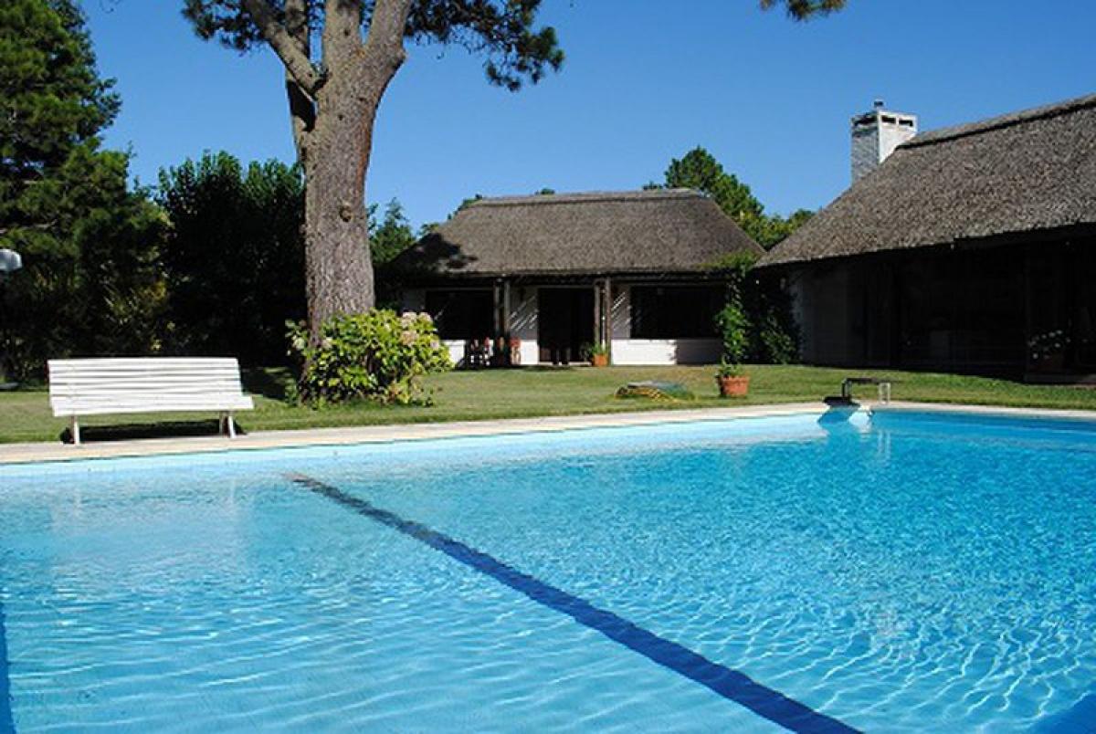 Дом с 5 спальнями в Мальдонадо, Уругвай № 6721