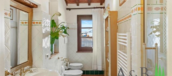 20 bedrooms House in Castiglione del Lago, Italy No. 53668 16