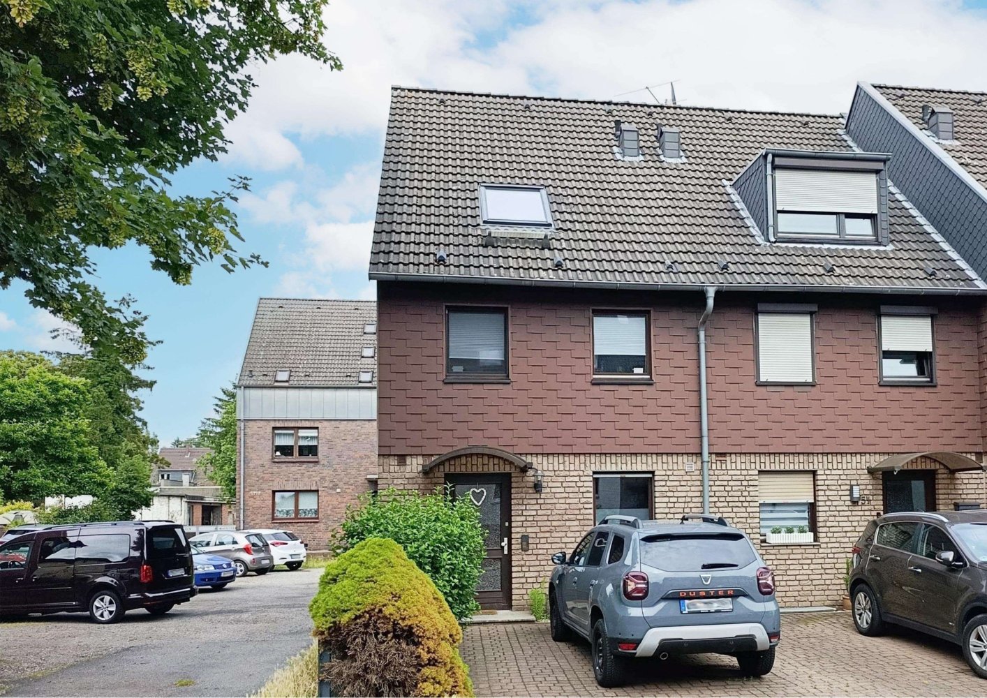 3 bedrooms Townhouse in Oberhausen, Germany No. 263647