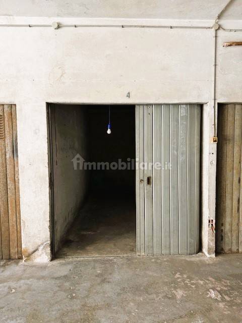 11m² Garage in Domodossola, Italy No. 389802