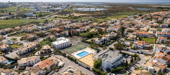 2717m² Hotel in Faro, Portugal No. 8451 3