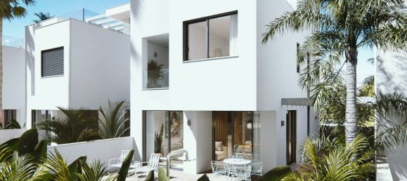 4 bedrooms Villa in Torre de la Horadada, Spain No. 9024 10