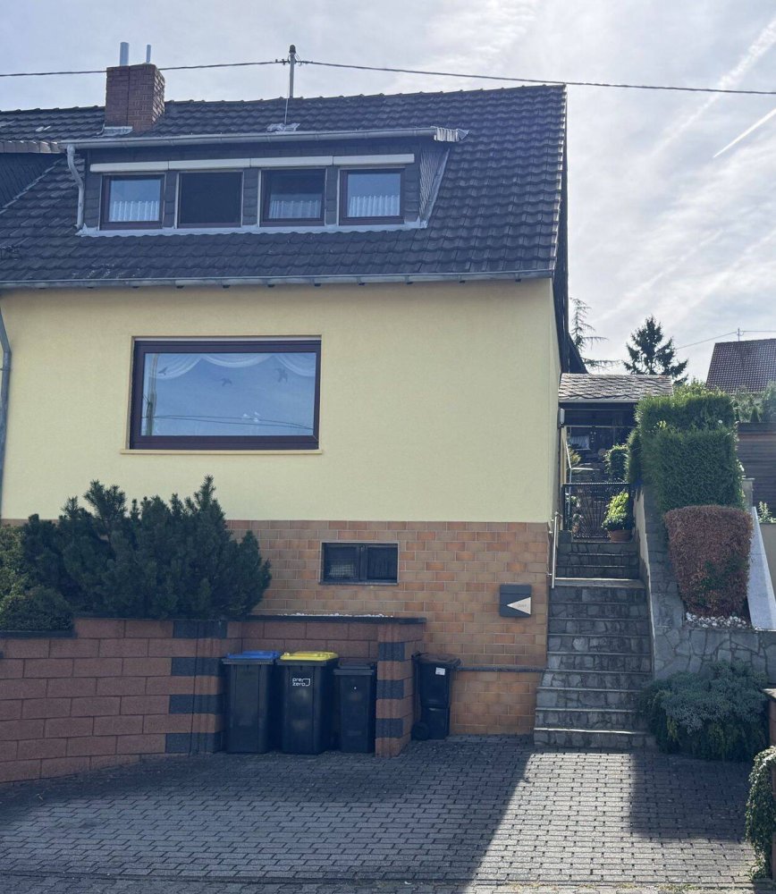 5 rooms Townhouse in Mayen-Koblenz, Germany No. 287881