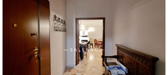 7 rooms Apartment in Salerno, Italy No. 64079 31