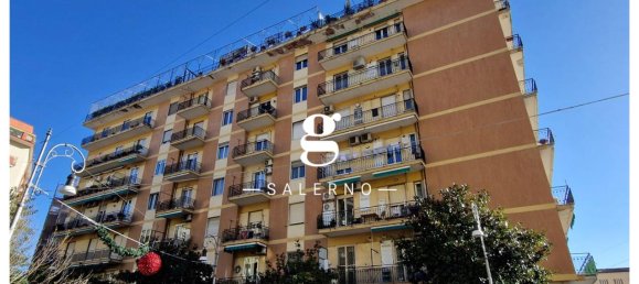 7 rooms Apartment in Salerno, Italy No. 64079 24