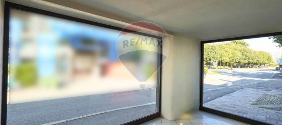 5 rooms Commercial property in Bergamo, Italy No. 296789 13
