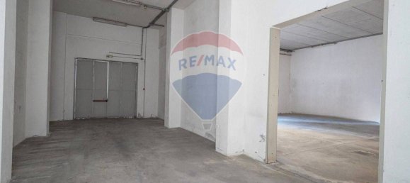 5 rooms Commercial property in Bergamo, Italy No. 296789 5