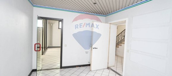 5 rooms Commercial property in Bergamo, Italy No. 296789 17