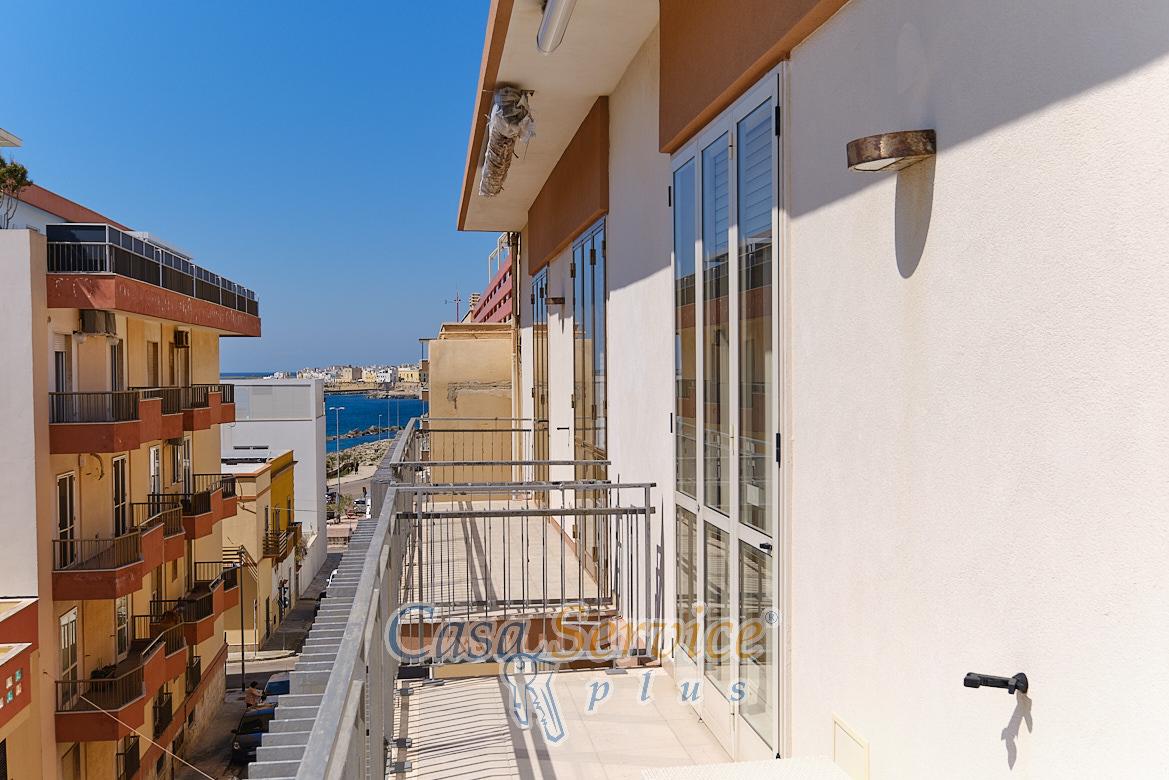 4 rooms Apartment in Gallipoli, Italy No. 238169