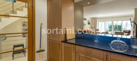 4 bedrooms Villa in Quarteira, Portugal No. 221396 5