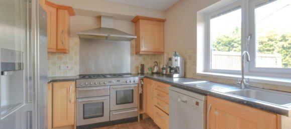 3 bedrooms House in Trowbridge, United Kingdom No. 13705 4