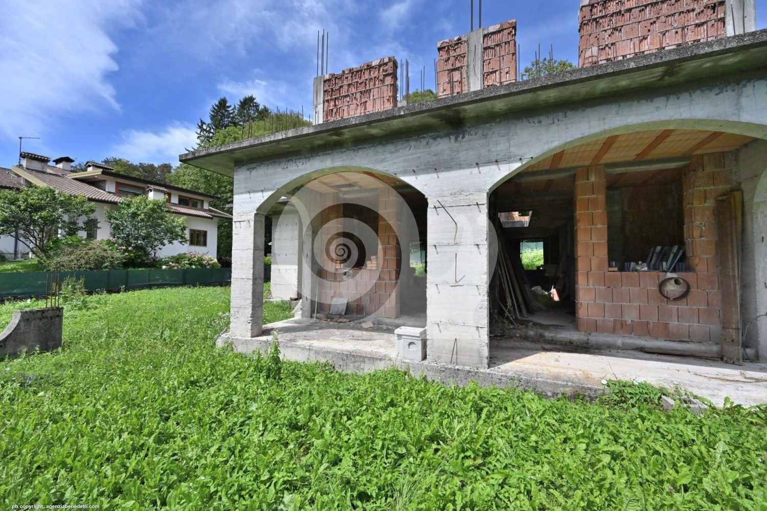 Дом с 15 комнатами в Удине, Италия № 282431