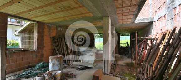 Дом с 15 комнатами в Удине, Италия № 282431 5