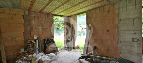 Дом с 15 комнатами в Удине, Италия № 282431 4