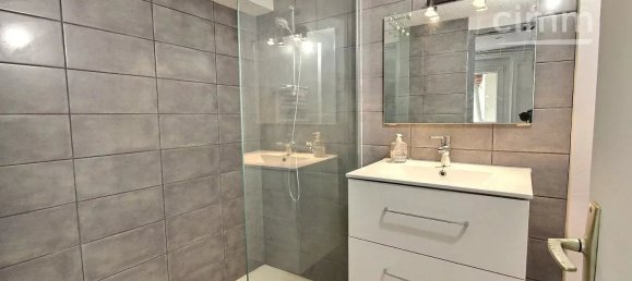 Дом с 3 спальнями в Сюри-ле-Конталь, Франция № 333170 5