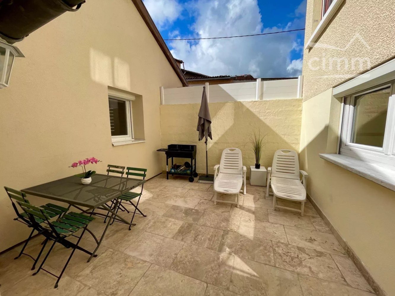 Дом с 3 спальнями в Сюри-ле-Конталь, Франция № 333170