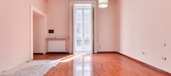 6 bedrooms Apartment in Naples, Italy No. 138898 23