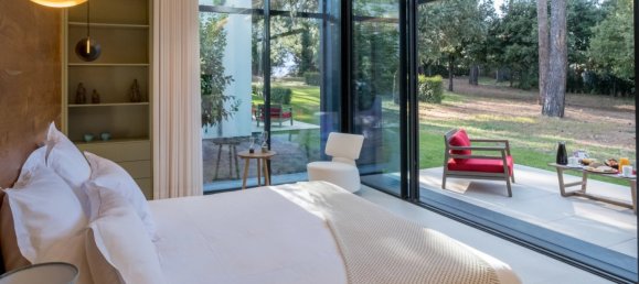 8 bedrooms Villa in Antibes, France No. 196673 12