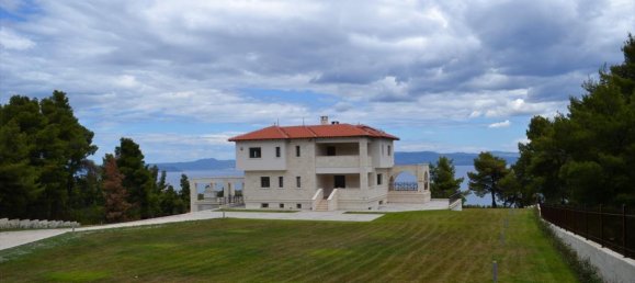 7 bedrooms Villa in Chalkidiki, Greece No. 6746 24
