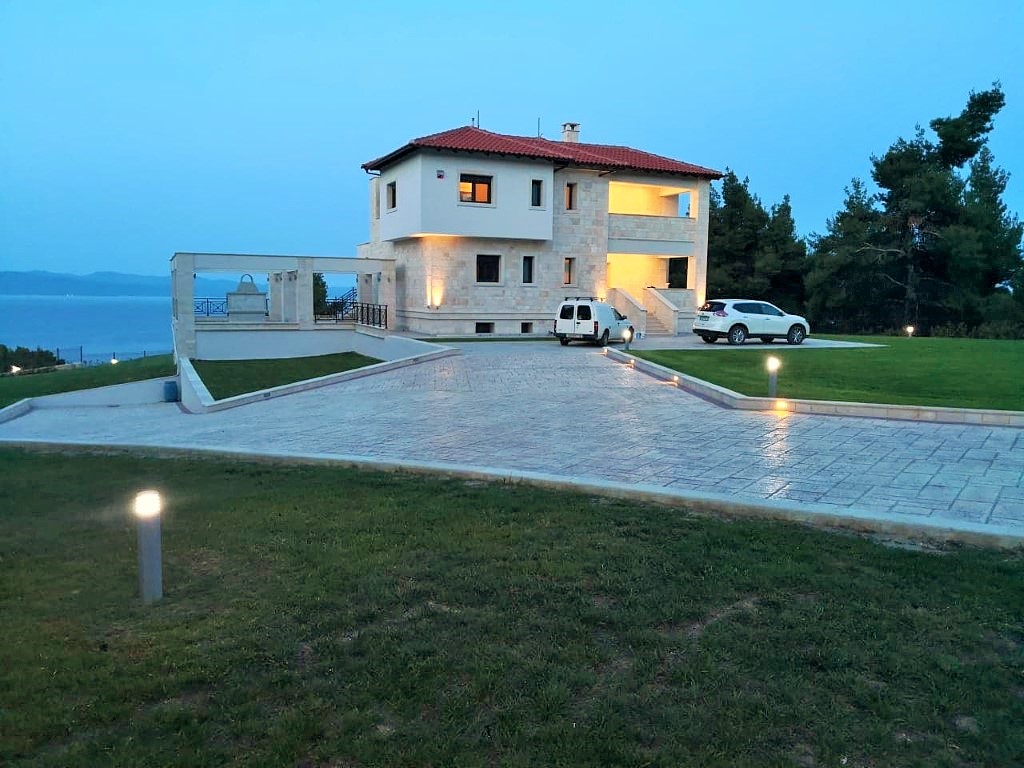 7 bedrooms Villa in Chalkidiki, Greece No. 6746