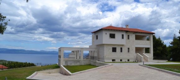 7 bedrooms Villa in Chalkidiki, Greece No. 6746 23