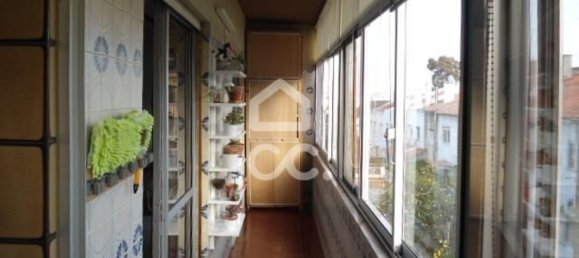 4 Schlafzimmer Doppelhaus in Corroios, Portugal, Nr. 80972 21