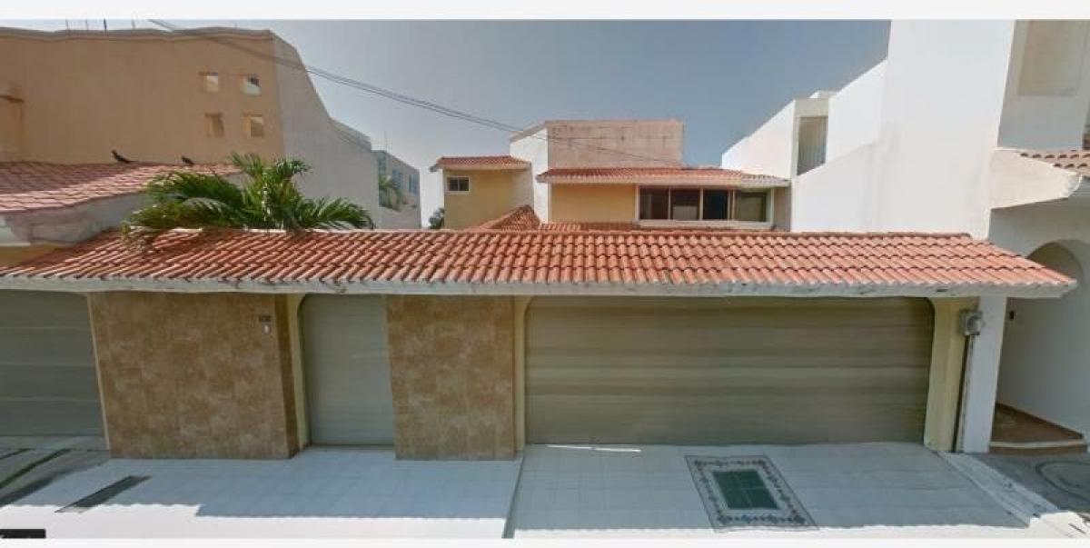 Casa de 3 dormitorios en Veracruz, Mexico No. 223644