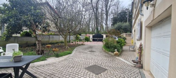 Casa de 6 dormitorios en Orly, France No. 171595 5