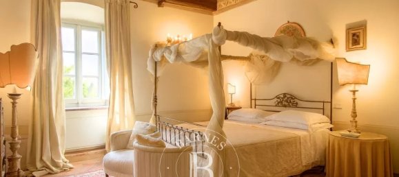  Castillos de 15 dormitorios en Cortona, Italy No. 358180 11