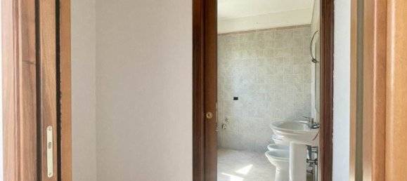 4 rooms House in Borgo Virgilio, Italy No. 269758 14