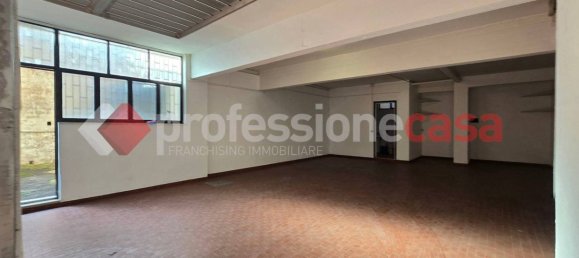 85m² Garage in Rome, Italy No. 53530 5
