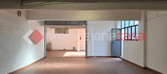 85m² Garage in Rome, Italy No. 53530 14