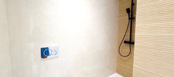 2 bedrooms Apartment in Lisbon, Portugal No. 33256 16