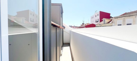 2 bedrooms Apartment in Lisbon, Portugal No. 33256 9