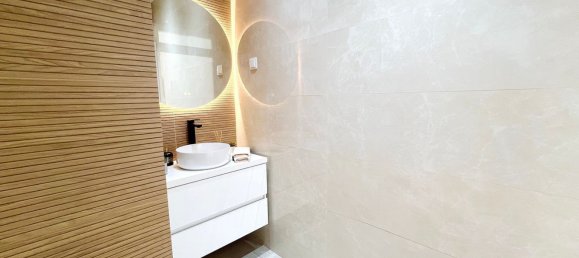 2 bedrooms Apartment in Lisbon, Portugal No. 33256 14