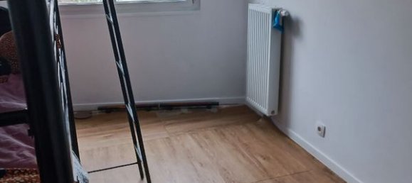 3 Schlafzimmer Doppelhaus in Bobigny, France, Nr. 189604 7