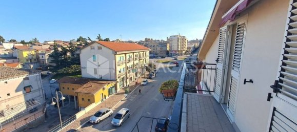 6 Schlafzimmer Doppelhaus in Vasto, Italy, Nr. 379080 4