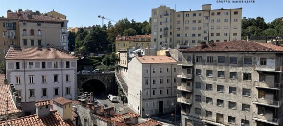 5-salle Appartement à Trieste, Italy No. 234408 11