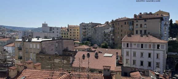 5-salle Appartement à Trieste, Italy No. 234408 13