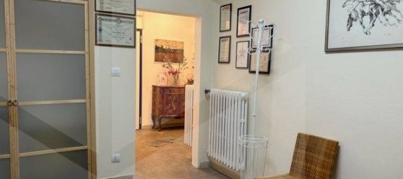 2 rooms Apartment in Bologna, Italy No. 27519 3