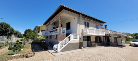 7 rooms Villa in Airasca, Italy No. 273786 5